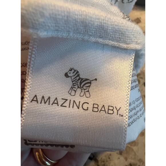 Amazing Baby Zebra Muslin Swaddle Receiving Blanket Lovey Cotton White & Black - Picture 5 of 7